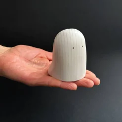 Kleines Gespenst aus Holz #11