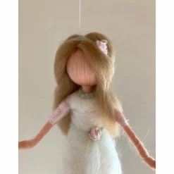 Kleines Rosenkind „federleicht“