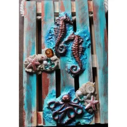 Künstlerische Wanddekoration OCTOPUS & SEEPFERDCHEN Maritime Deko auf einer Mini-Palette aus Holz Wandbild