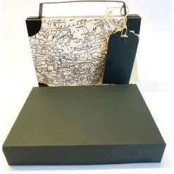 Koffer aus Karton – Handgemachte Geschenkverpackung für Urlaub, Reisegutschein oder Geldgeschenk (18x13,5x3,5cm)