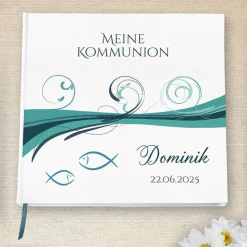 Kommunionbuch mit Fischen und Wellen in Türkis / Meerblau zum Ausfüllen mit Fragen oder Blanko personalisiert