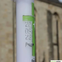 Kommunionkerze Kreuz grün-silber mit Taube, Fisch und Kelch, handverziert, Kommunionkerze Jungen und Mädchen, personalis