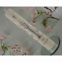 Kommunionkerze Taufkerze lang Jungen Lebensbaum silber Baum des Lebens Kreuz Schmetterlinge Name Datum individualisierbar 300/50 mm