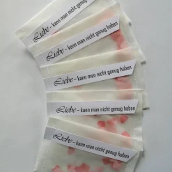 Konfetti-Tütchen,  Liebe – kann man nicht genug haben