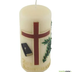 Konfirmationskerze in Elfenbein mit braunem Kreuz & Bibel – Optional mit Konfirmationsspruch