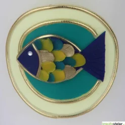 Konfirmationskerze Markus – Weiße Kerze mit drei Kacheln und christlichen Symbolen Licht, Kelch und Fisch