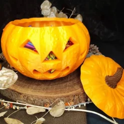 Kürbis Halloweendekoration Bonbonschale aus Kunststoff mit Deckel – Perfekte Halloween Süßigkeitenschale