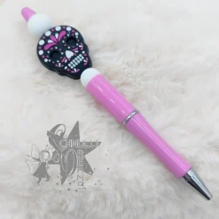 Kugelschreiber in pink  /schwarz /  weiß -  Silikon Totenkopf - Skull -  incl. Ersatzmine