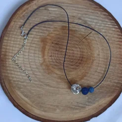Lederbandkette -zum Beduften- mit blauen Lavaperlen u. Drahtperle