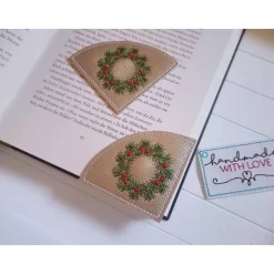 Lesezeichen Weihnachts Kranz gestickt aus Kunstleder gold – Geschenkidee Weihnachten & Adventskalender