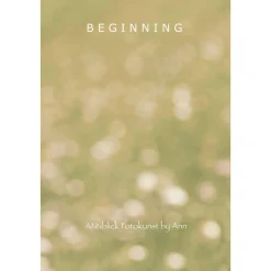 Lettering Poster mit dem Schriftzug "BEGINNING" auf glitzerndem Bokeh-Hintergrund in grün oder rosa, Größe 45 x 30 cm