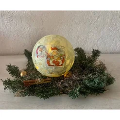 Leuchtkugel 14 cm mint  Einzigartig  Geschenk  upcycling  Unikat - Weihnachtsmann