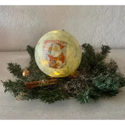 Leuchtkugel 14 cm mint  Einzigartig  Geschenk  upcycling  Unikat - Weihnachtsmann