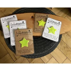 Leuchtstern Anhänger für Kinder, Reflektor & Geschenkidee für Kindergarten- und Schulkinder, Sicher unterwegs im Dunkeln