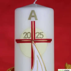 Licht der Auferstehung – Handgefertigte Osterkerze mit Kreuz, Segelschiff, Sonne, Alpha & Omega