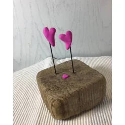 Liebe auf Treibholz, Herzen auf Schwemmholz, Liebe, Hochzeit, Valentinstag