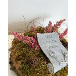 Liebevolles Grabgesteck