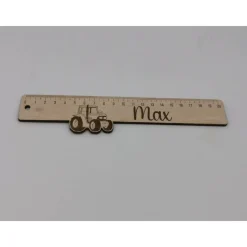 Lineal aus Holz /Schulanfang/ Personalisiert mit Trecker Motiv, Traktor, für Kinder zur Einschulung 20cm