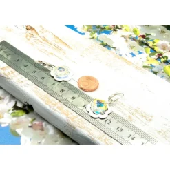 Lässige kleine Ohrhänger aus Glas & Silber in crystal – Geschenkidee für Frauen