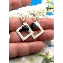 Lässige Unikat Ohrhänger aus Glas & Silber in grau – Geschenkidee für Frauen, Ostern