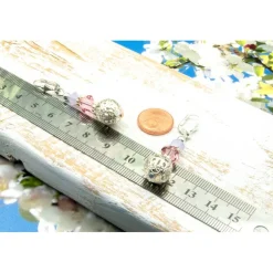 Lässige verspielte Ohrringe aus Metall & Silberfarben, rosa, Unikatschmuck – Geschenkidee für Frauen