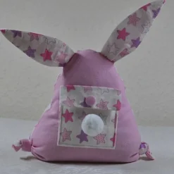 Lustiger, kleiner Hase mit Täschchen für Geldgeschenke, Gutscheine oder liebe Botschaften