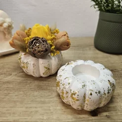 Luxus Rapswachs Kerzenblumenstrauß im vergoldeten Kürbis Teelichthalter | Herbstliche Blumendeko | Veganes Unikat Gesche