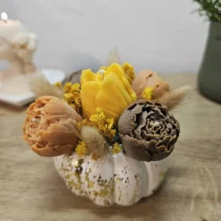 Luxus Rapswachs Kerzenblumenstrauß im vergoldeten Kürbis Teelichthalter | Herbstliche Blumendeko | Veganes Unikat Gesche