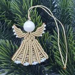 Makramee Engel goldfarben – handgefertigter Dekoanhänger & Geschenkidee