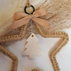 Makramee Stern aus Baumwolle | Handgemachter Weihnachtsbaumanhänger mit Holz & Glöckchen | Boho Weihnachtsdeko handmade