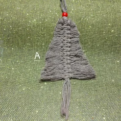 Makramee Tannenbaum – Handgemachte Weihnachtsdekoration aus Baumwollgarn