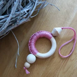 Makramee Weihnachtsschmuck - Weihnachtsbaum Anhänger (grau)