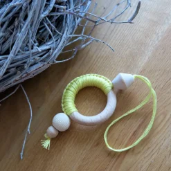 Makramee Weihnachtsschmuck - Weihnachtsbaum Anhänger (grau)