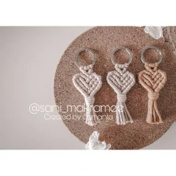 Makrameeanhänger • Makramee • Herz • Schlüsselanhänger • Herzanhänger • Makrameeschlüsselanhänger • Accessoires • Nikola