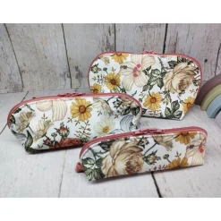 Mappe/Kosmetiktasche Blumen retro in 3 Größen – Federmäppchen & Stiftetasche aus