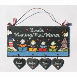 Maritimes Schiefer Haustürschild personalisiert – Handgefertigtes Familienschild mit Name, Boote & Herzanhänger