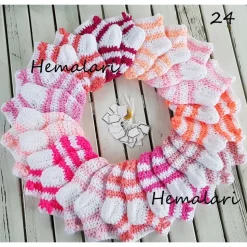 Mädchen Adventskalender Söckchen * gehäkelt * 24 Socken * verschiedene Farben * Weihnachtskalender