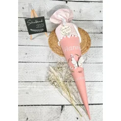 Mädchen Schultüte mit 3D Schmetterling im Blütenkranz aus Stoff 70 cm