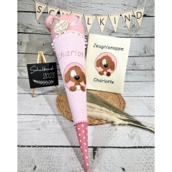 Mädchen Schultüte mit flauschigem Hund Fridolin aus Stoff 70 cm