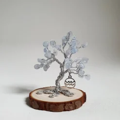 Mini Glücksbaum im Zeichen des Wassermannes - Kleiner Drahtbaum mit Edelsteinen Splittern - Sternzeichenbaum