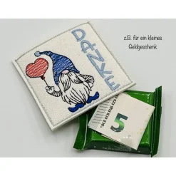 Mini Schokohülle / Geschenkidee / Gestickt / z.B. für Geldgeschenk