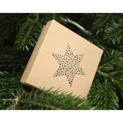 Miniatur Krippe Heilige Familie in einer Walnussschale handgemacht