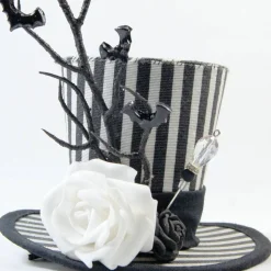 Mini-Hütchen - Gothic Fascinator Ast mit Fledermäusen Rosen gestreift