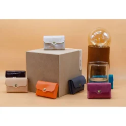 Minimalistischer Leder Geldbeutel. Kleine Ledergeldbörse. Schlanke Brieftasche.Geldbeutel für Damen.