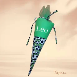 Mini-Schultüte mit Namen, Vorschultüte, Zuckertüte - Fußball Motive grün