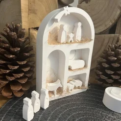 moderne Weihnachtskrippe aus Raysin im Fensterbogen - elegante Weihnachtsdeko Weihnachtsfiguren Heilige Familie Advent