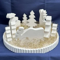 Moderner Winterkranz mit Elchen & Tannen – handgefertigte Weihnachtsdeko in Weiß mit Goldakzenten