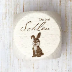 Motivationswürfel aus Holz um das Selbstbewusstsein vom Kind zu stärken und positiv zu beeinflussen