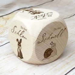 Motivationswürfel aus Holz um das Selbstbewusstsein vom Kind zu stärken und positiv zu beeinflussen