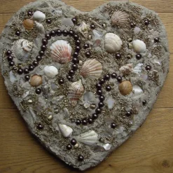 Muschelbild STRANDGUT Collage Geschenk zu Valentinstag Muttertag Herz Herzbild Handarbeit Unikat Badezimmerbild